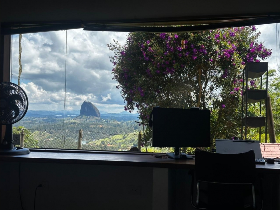 Espectacular Casa Finca Moderna con Vista a la Piedra del Peñol - 5