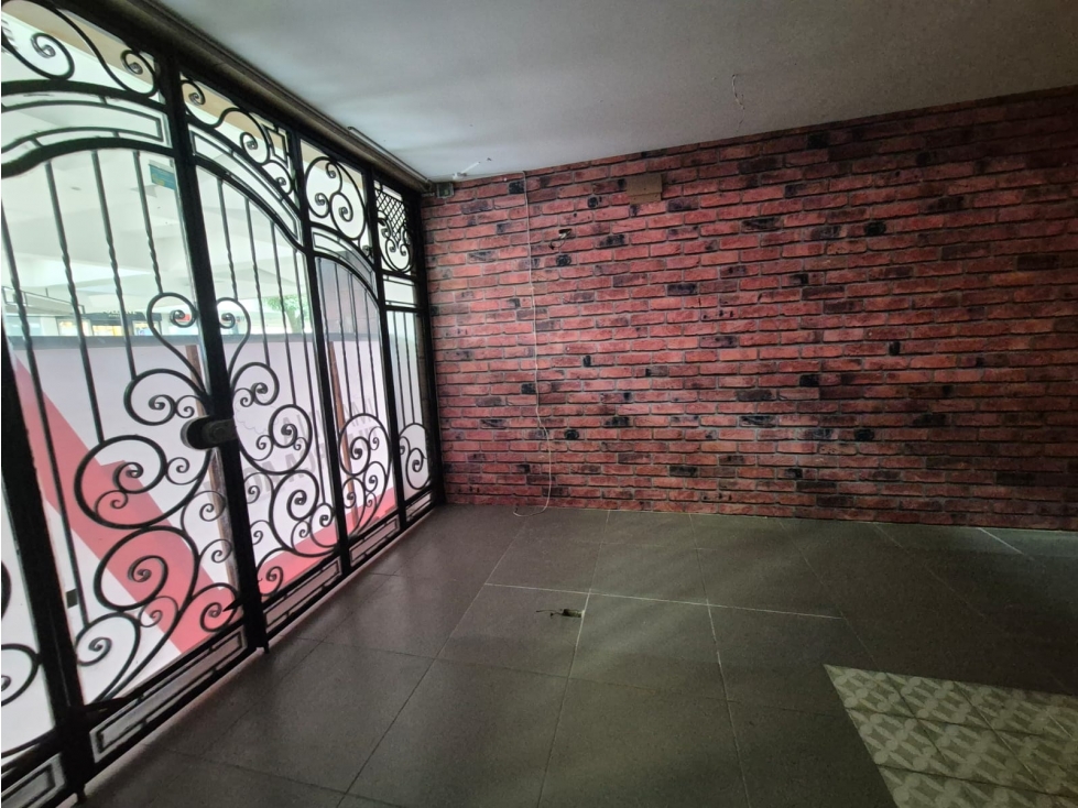 VENTA LOCAL CENTRO COMERCIAL, CALI.