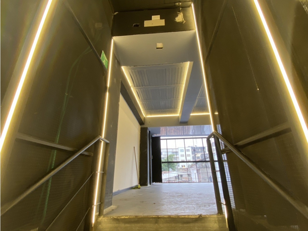 VENTA EDIFICIO COMERCIAL SAN FERNANDO, CALI. - 4