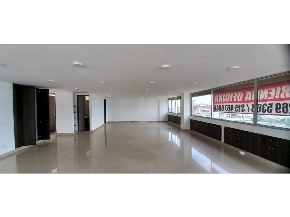 ALQUILER OFICINA GRANADA, CALI. — foto 3