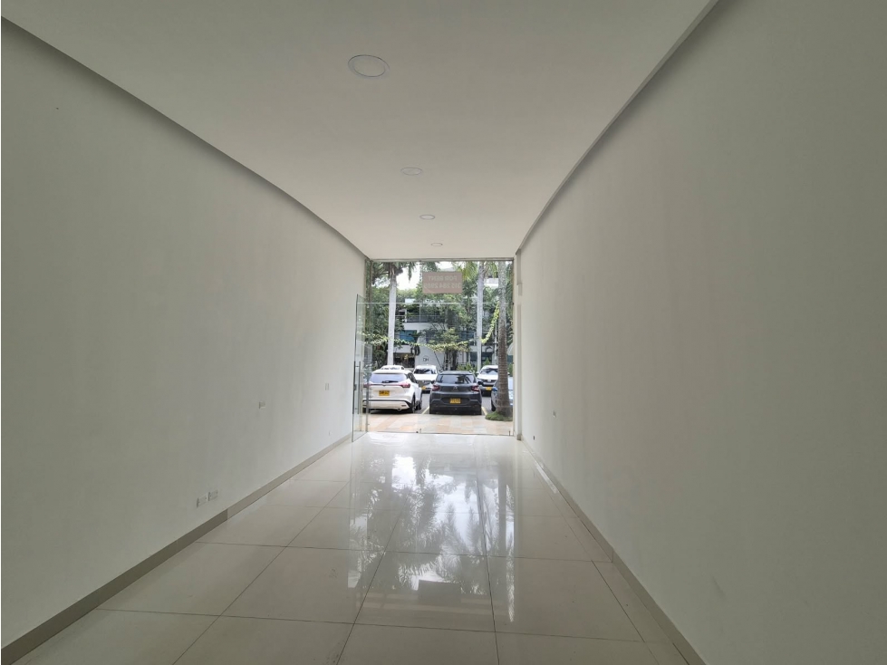 ALQUILER LOCAL COMERCIAL, CIUDAD JARDIN, CALI. — foto 3