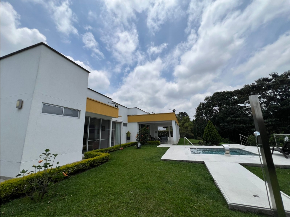 CASA CAMPESTRE EN CONDOMINIO VIA PEREIRA - ARMENIA