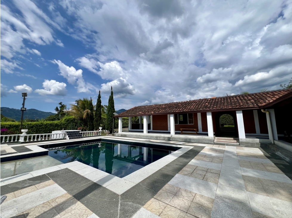 Casa Campestre en Venta en Combia, Pereira — foto 2