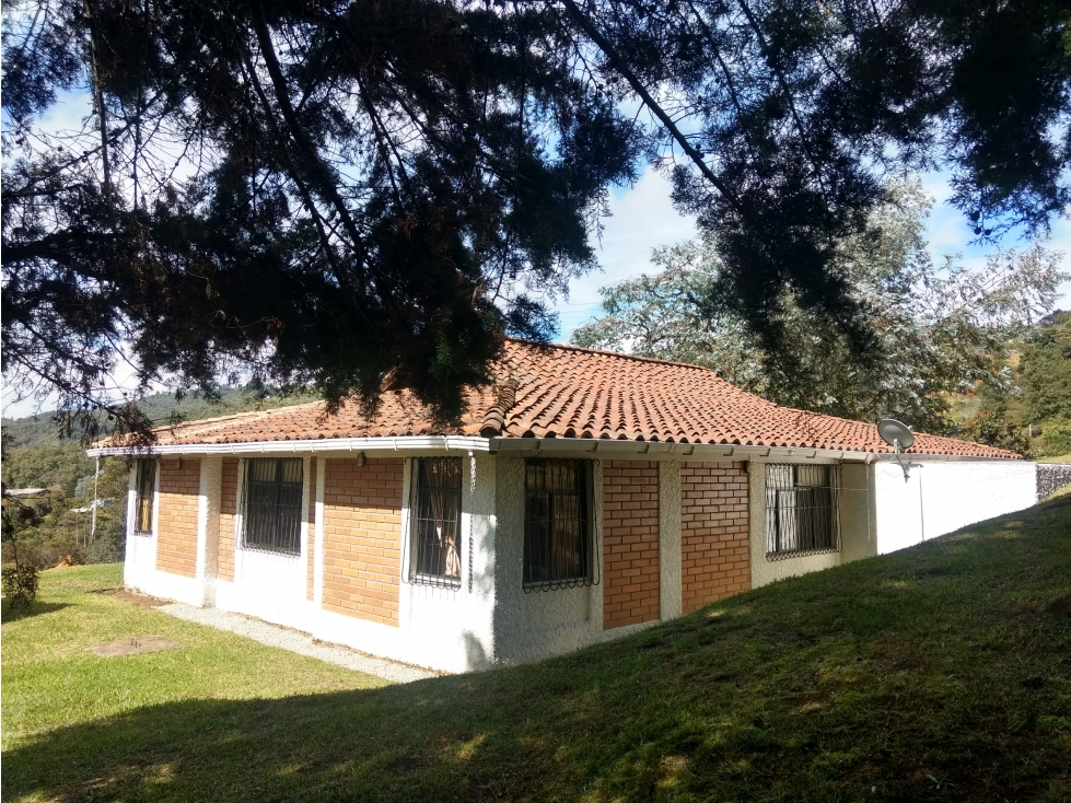 LLO-253-Casa Campestre-Guarne-Santa Elena-V.La Palma-Tres Puertas. — foto 2