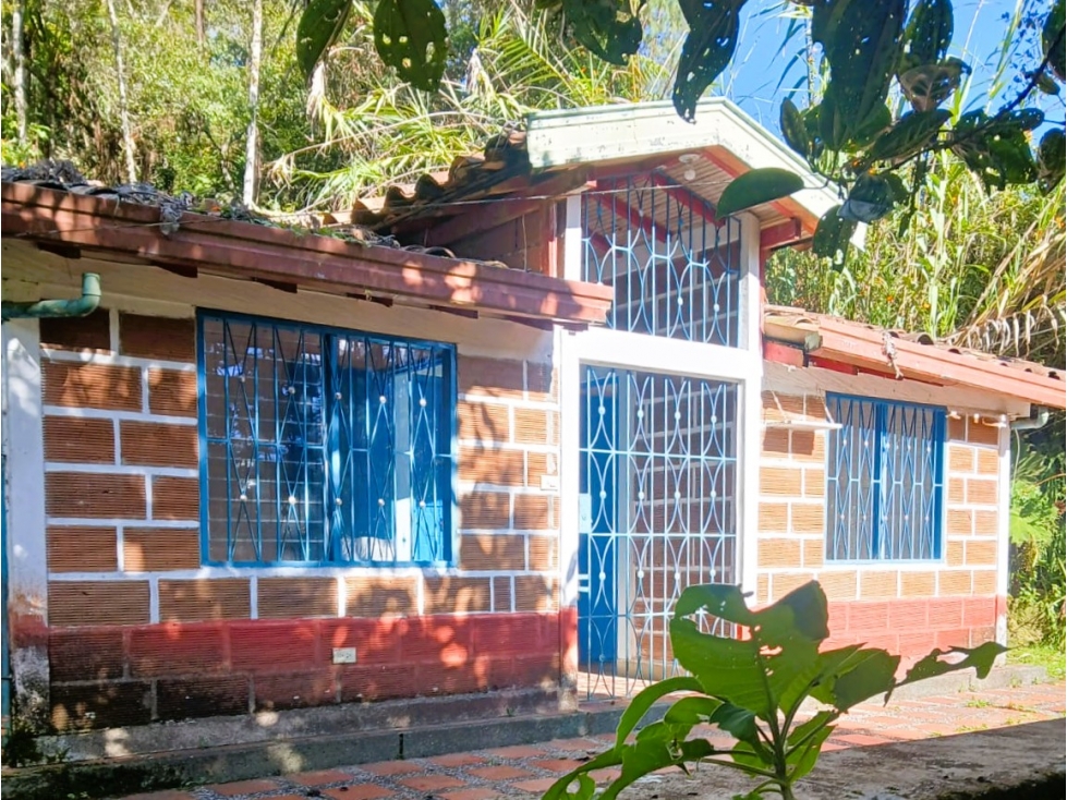 CMV-548-2 Casas campestres-Santa Elena-V.Mazo-Sector Frank