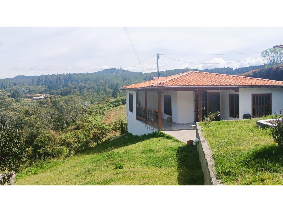 IsMe-567-Casa Campestre-Santa Elena-V.BarroBlanco-S.Tienda El Rosario