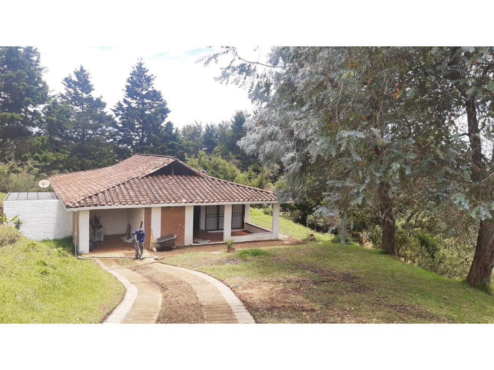 LLO-253-Casa Campestre-Guarne-Santa Elena-V.La Palma-Tres Puertas.