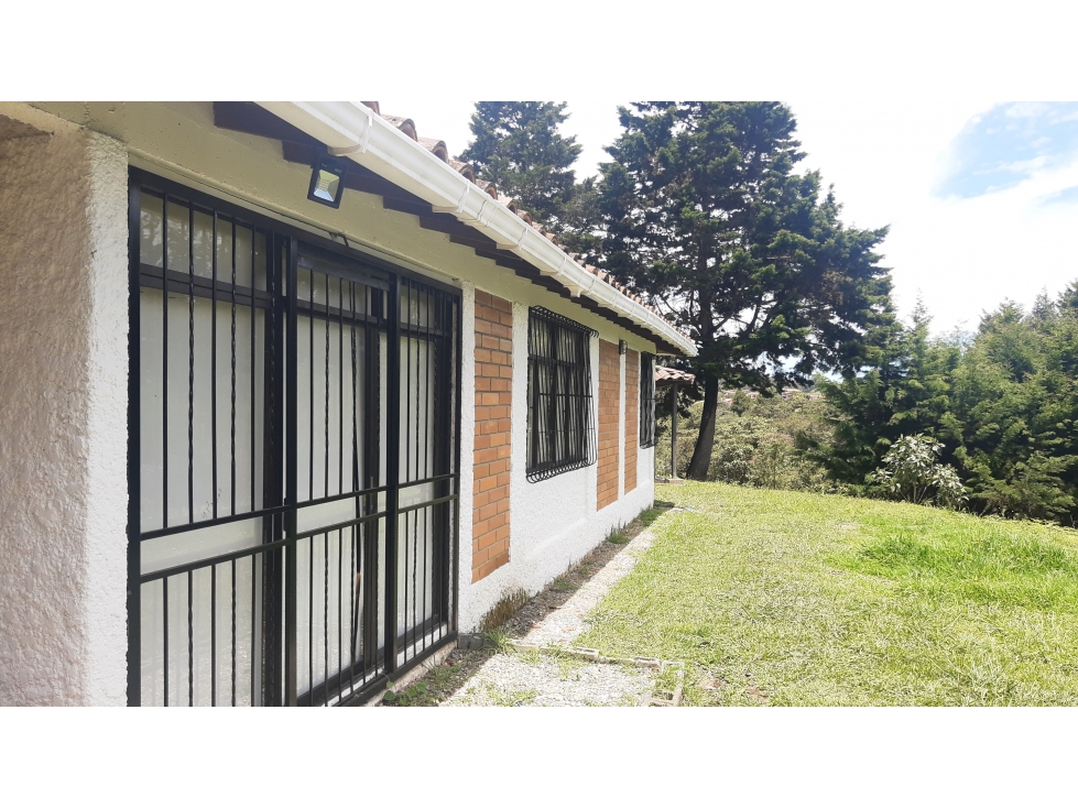 LLO-253-Casa Campestre-Guarne-Santa Elena-V.La Palma-Tres Puertas. — foto 3