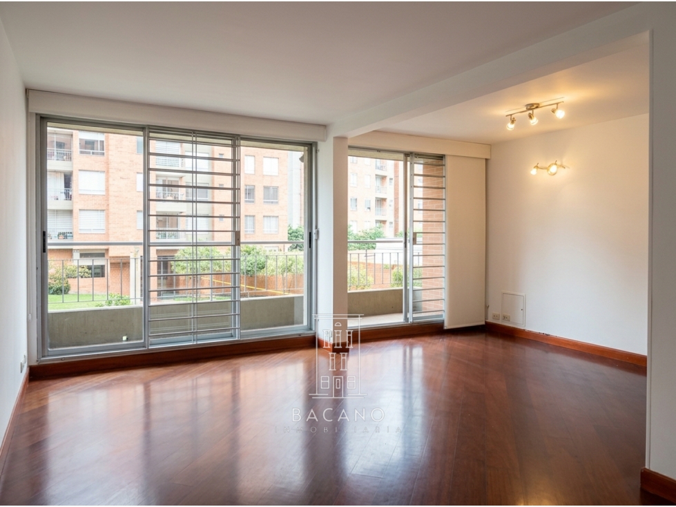 Apartamento en venta en Salitre.