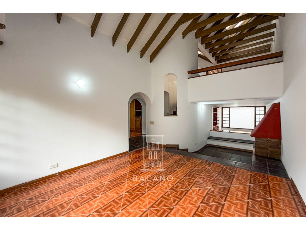 Casa Dúplex con terraza en venta en Cedritos — foto 3