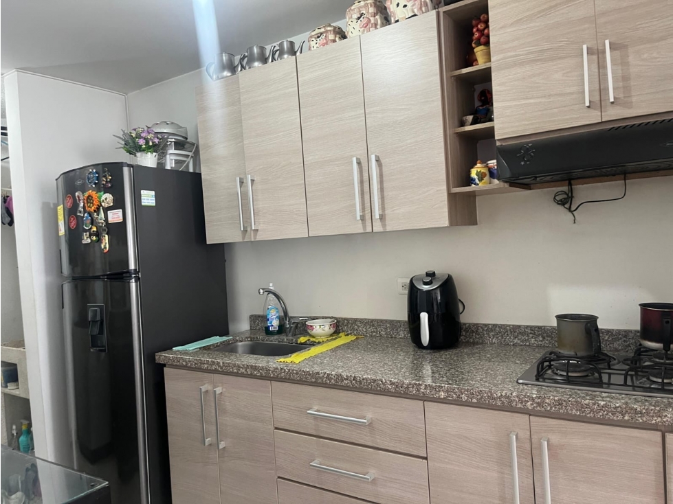Apartamento moderno con 3 habitaciones, ascensor y parqueadero — foto 3