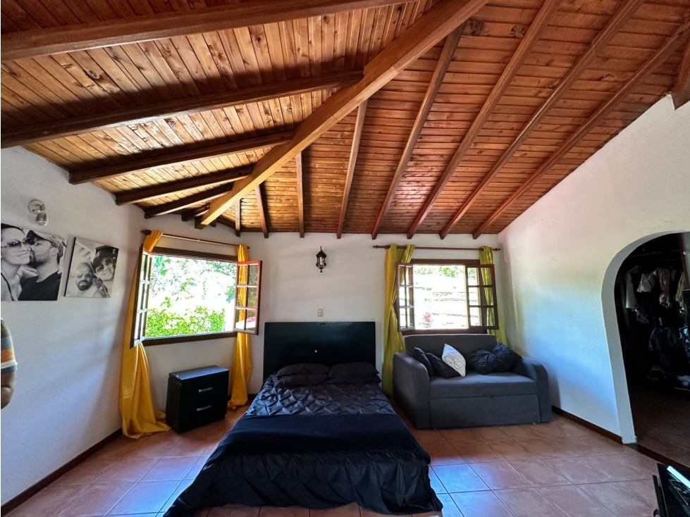 Casa campestre con piscina, jacuzzi y lote de 5.950 m² - 6