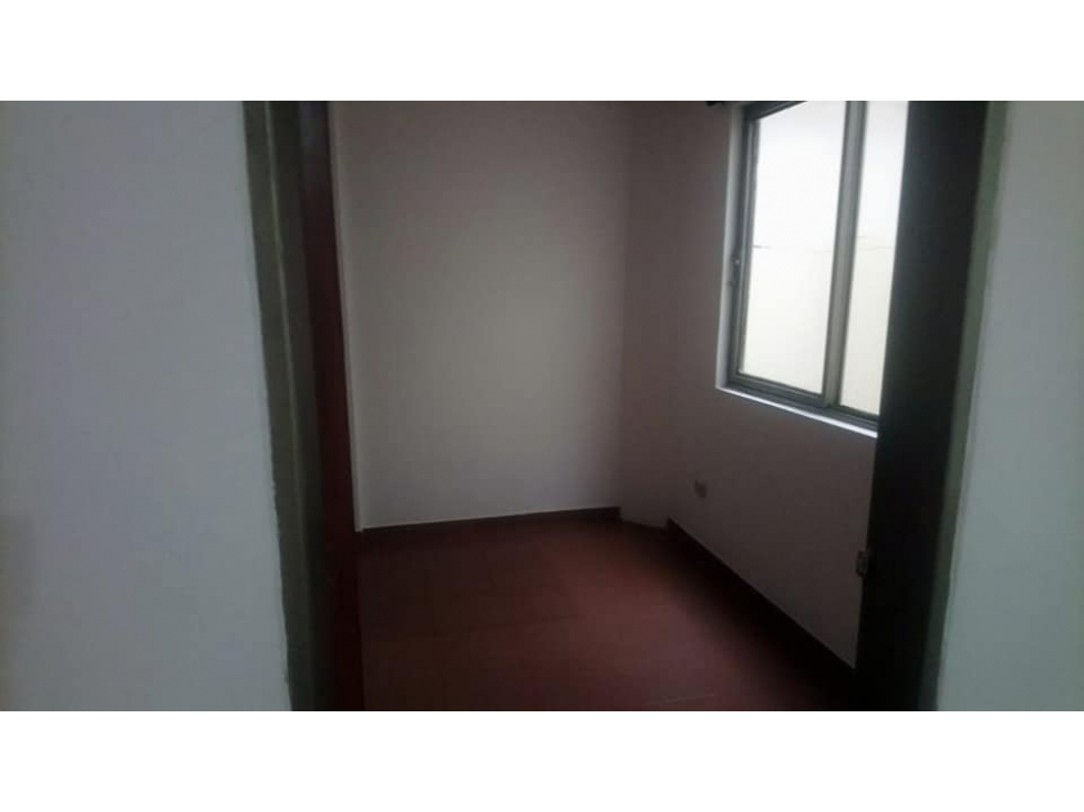 Casa de 3 pisos en Aurora Alta, Dosquebradas - 2