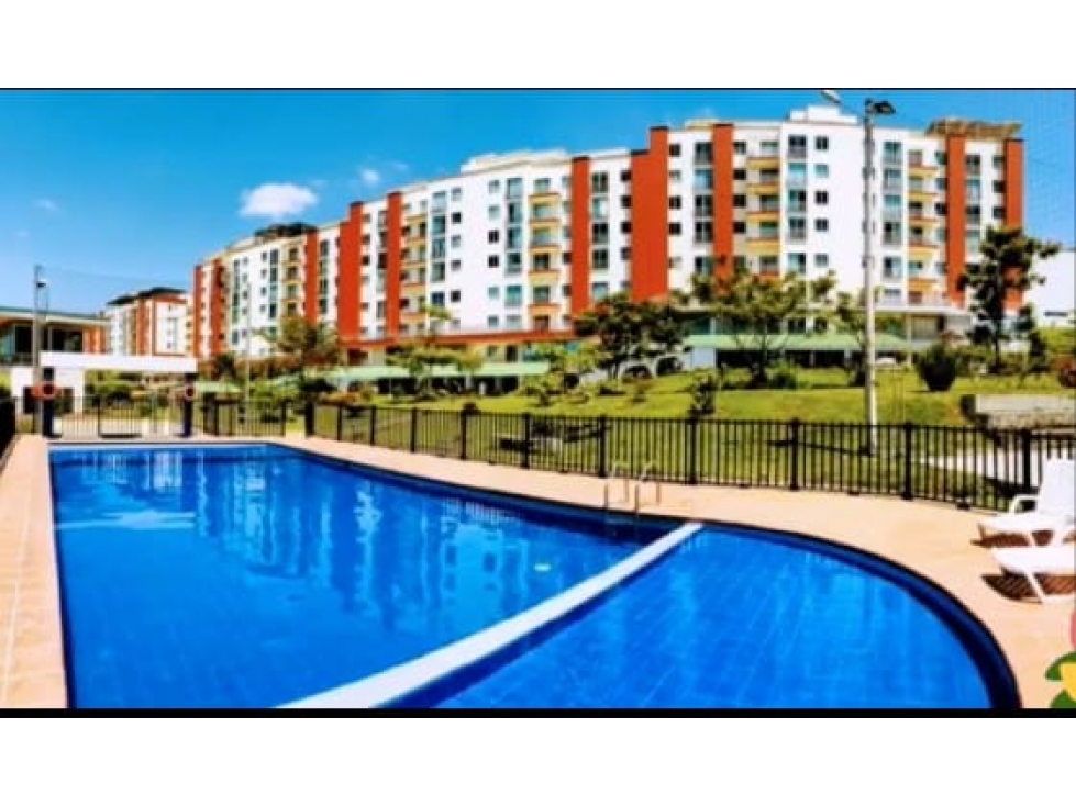 AMPLIO APARTAMENTO DUPLEX, SECTOR AVENIDA SUR