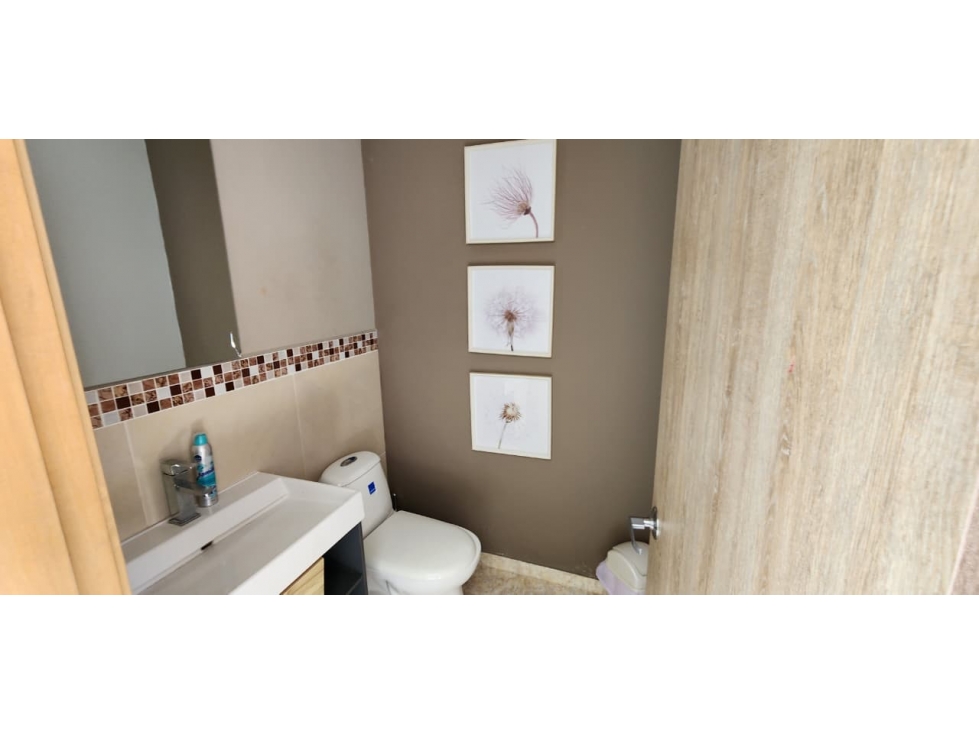 HERMOSA VISTA CASA EN RENTA O VENTA EN COMBIA — foto 3
