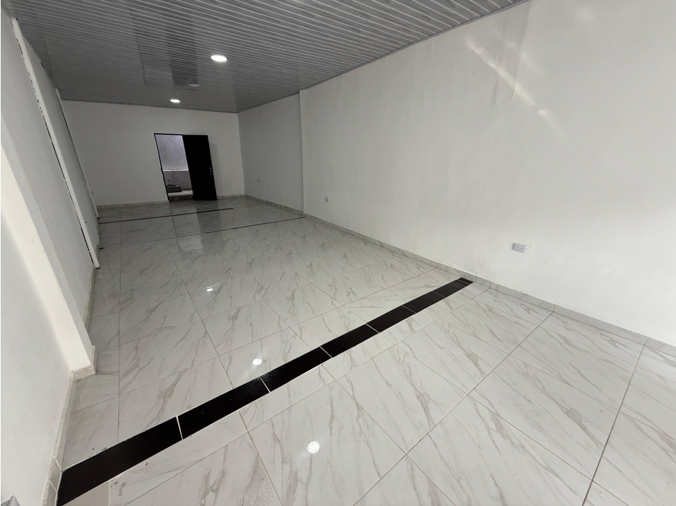 LOCAL COMERCIAL EN VENTA LA VIRGINIA, RISARALDA - 2