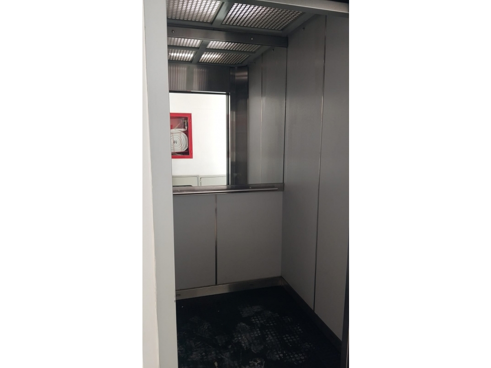 APARTAESTUDIO EN VENTA EN EL CENTRO DE PEREIRA DOS AMBIENTES — foto 3