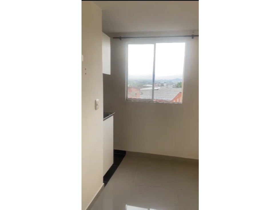 VENTA DE EDIFICIO CON 20 APARTAESTUDIOS RENTANDO -CERCA A LA UTP