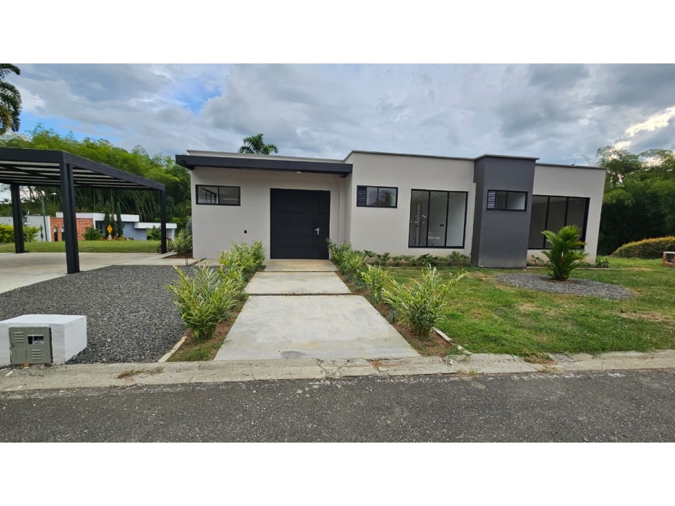 CASA CAMPESTRE EN VENTA EN CERRITOS CONDOMINIO CON LOTE AMPLIO — foto 2