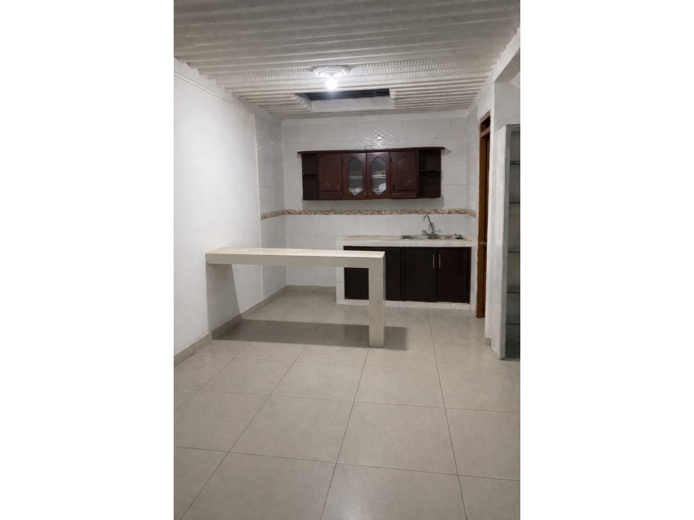 Casa de 3 niveles sobre avenida principal, Dosquebradas — foto 3