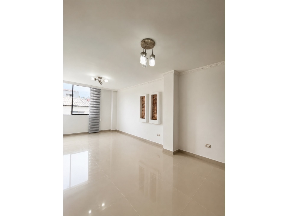 ¡APARTAMENTO REMODELADO DE 106 M² - MARAYA