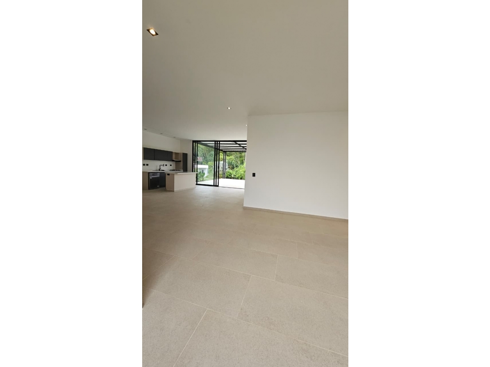 CASA CAMPESTRE EN VENTA EN CERRITOS CONDOMINIO CON LOTE AMPLIO — foto 5
