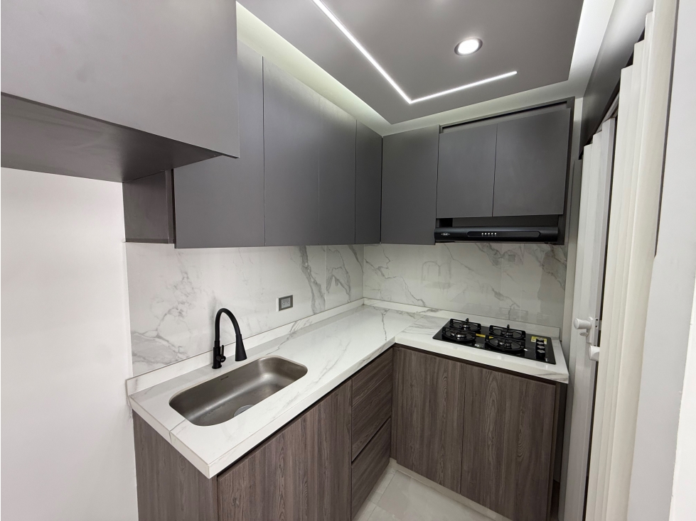 Apartamento con 3 habitaciones, parqueadero cubierto y Z. sociales — foto 3