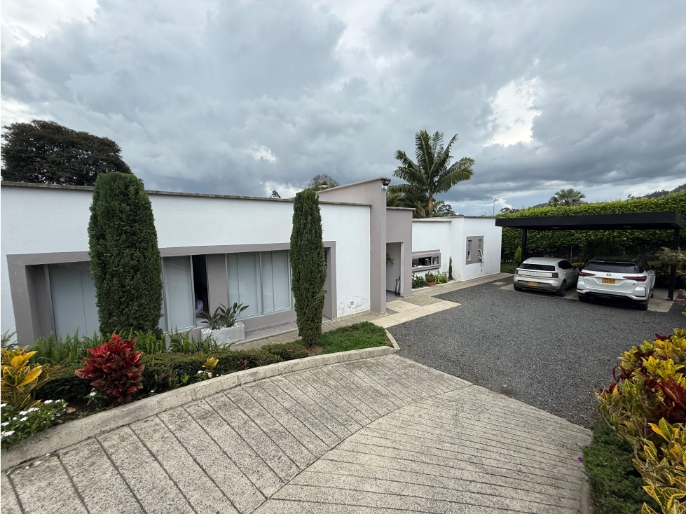 CASA CAMPESTRE EN COMBIA DISEÑO, PRIVACIDAD Y CONFORT