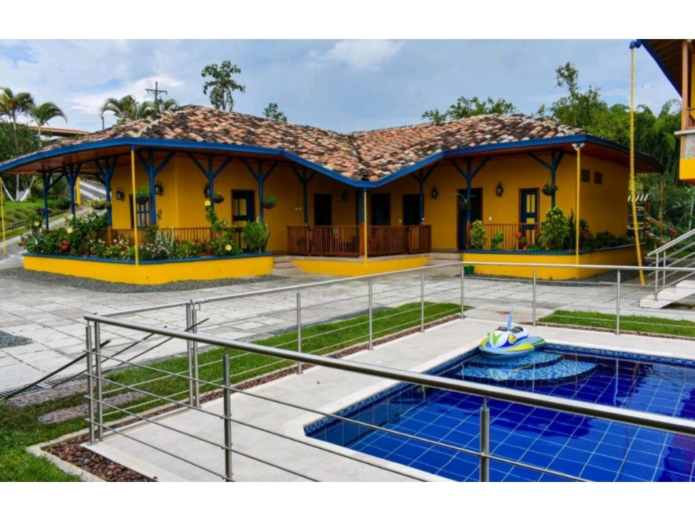 Venta de Eco Hotel consolidado y reconocido Vía Condina - 1