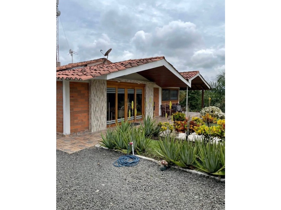 Casa campestre: 1.980 m² de naturaleza, fogata y árboles frutales — foto 2