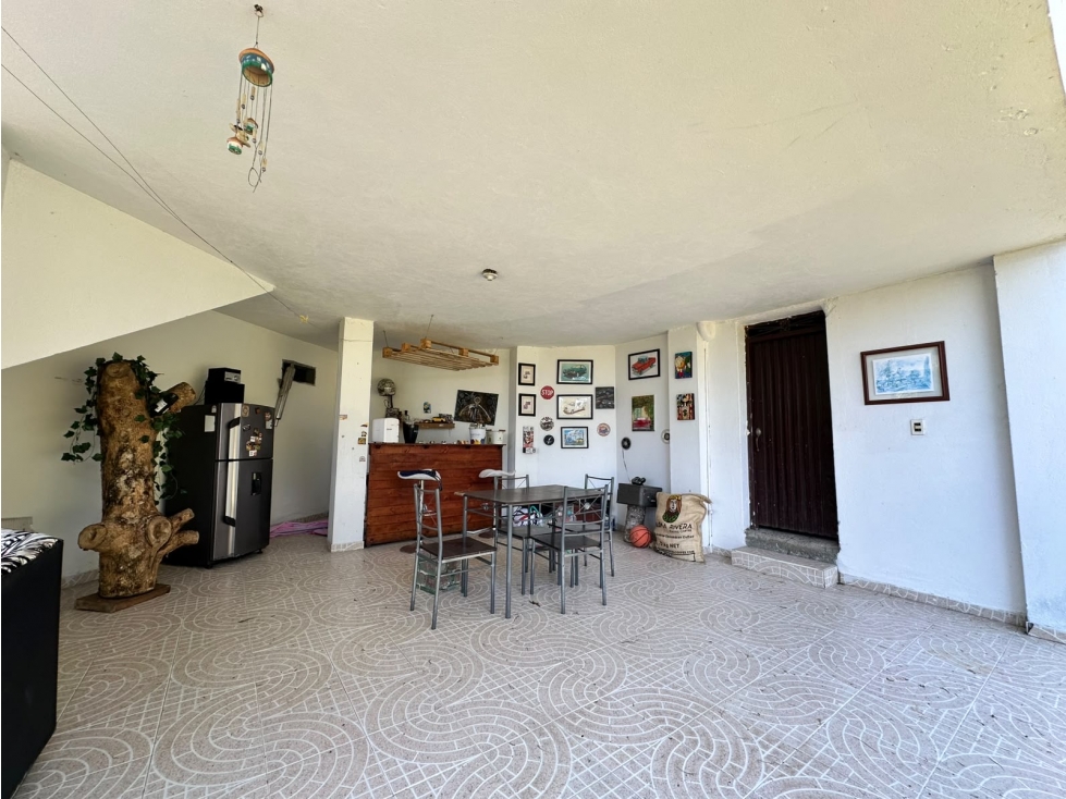 Casa campestre con piscina, jacuzzi y lote de 5.950 m² - 4