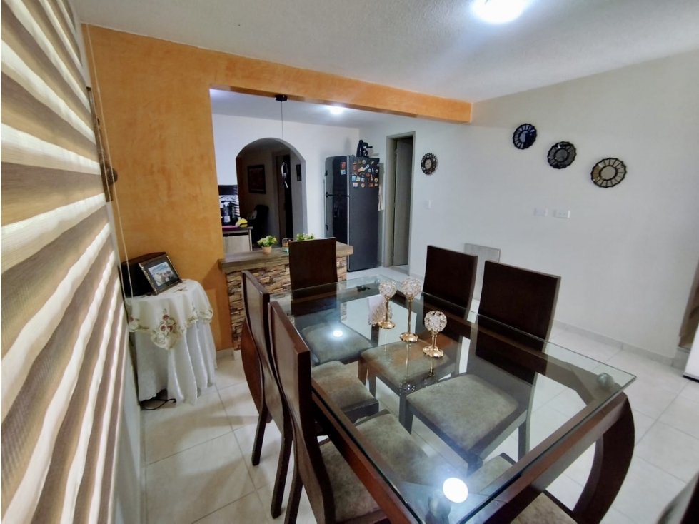 Casa esquinera de 2 pisos en La Hermosa, Santa Rosa de Cabal — foto 2
