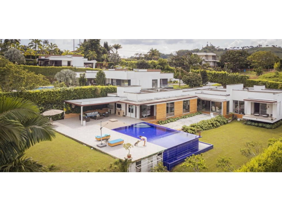 CASA CAMPESTRE AMOBLADA PARA LA RENTA EN COMBIA