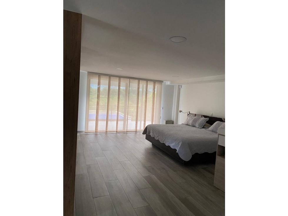 HERMOSA CASA CAMPESTRE DE 2 NIVELES EN COMBIA — foto 4