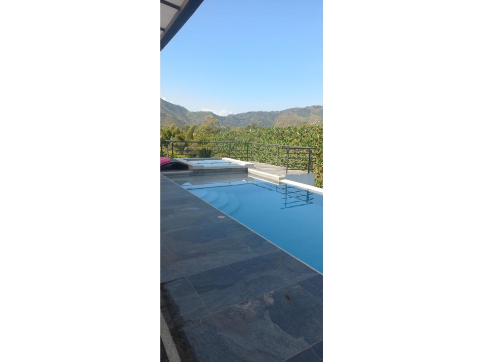 CASA DE LUJO EN EXCLUSIVO CONDOMINIO — foto 3