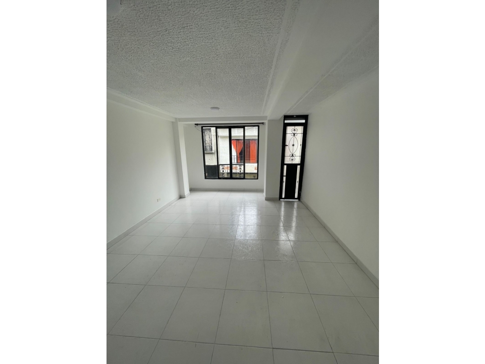 Venta de Apartamento en Segundo Piso Santa Rosa - 4