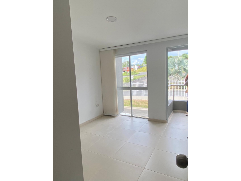 CASA DE 4 HABITACIONES EN MOLIVENTO CON VISTA PANORÁMICA - 3