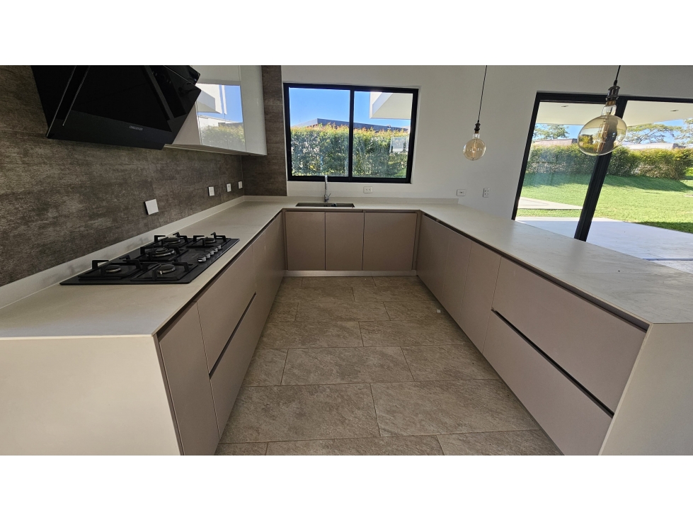 CASA CAMPESTRE EN VENTA EN CERRITOS LOTE PLANO + PISCINA — foto 6