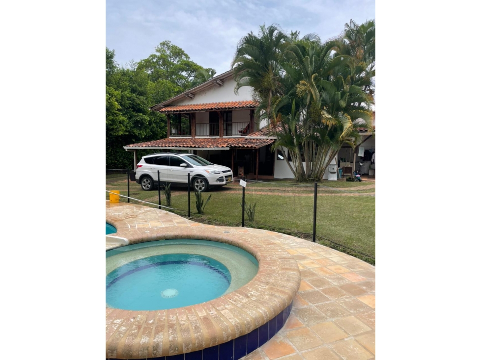 HERMOSA CASA FINCA EN CERRITOS — foto 4