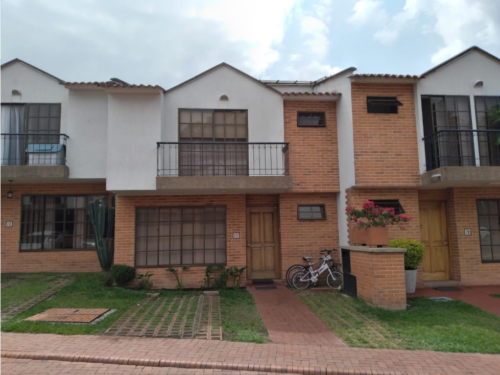 CASA PARA LA VENTA SECTOR ALAMOS