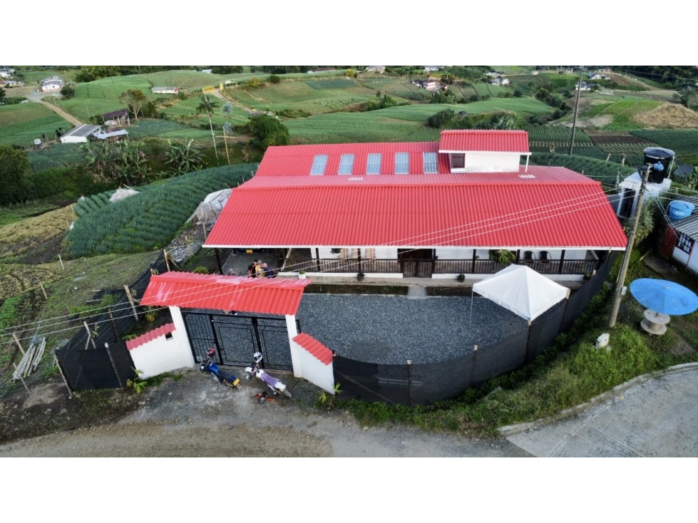 Finca productiva en venta La Bella, Pereira