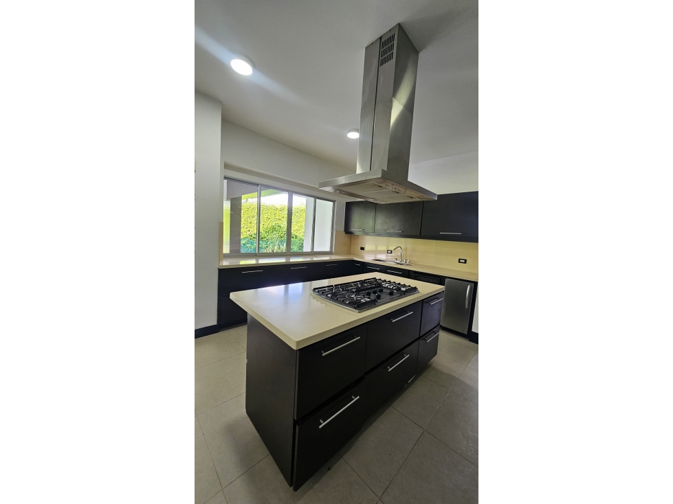 CASA CAMPESTRE EN CERRITOS LOTE 1690 M² + TURCO Y SEGURIDAD 24H — foto 4