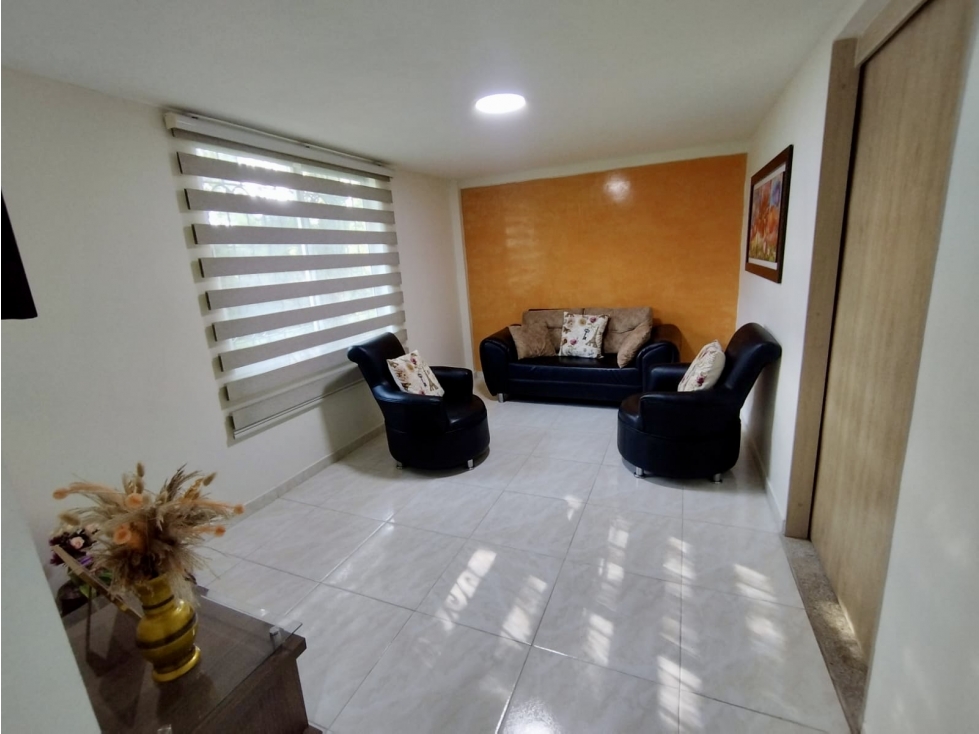 Casa esquinera de 2 pisos en La Hermosa, Santa Rosa de Cabal — foto 6
