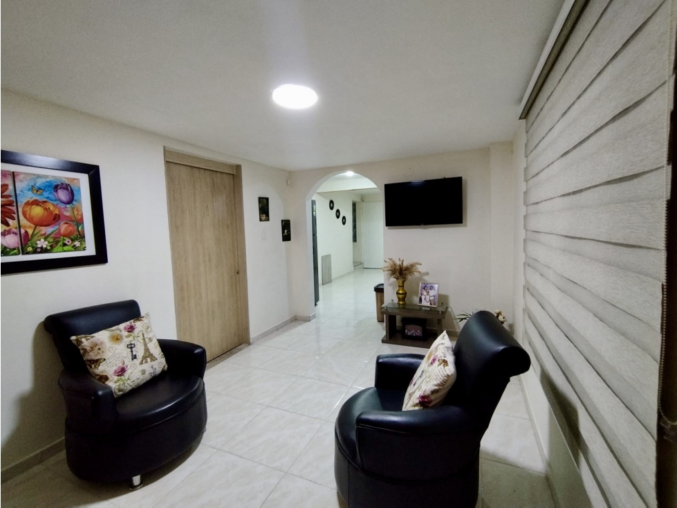 Casa esquinera de 2 pisos en La Hermosa, Santa Rosa de Cabal — foto 5