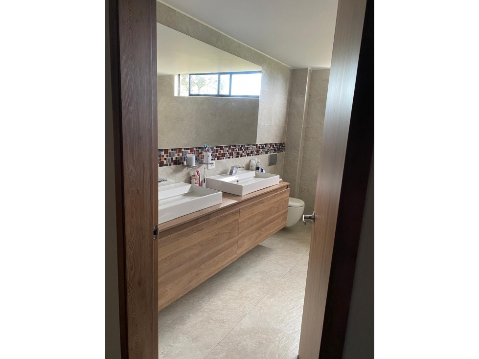 HERMOSA CASA CAMPESTRE DE 2 NIVELES EN COMBIA — foto 5