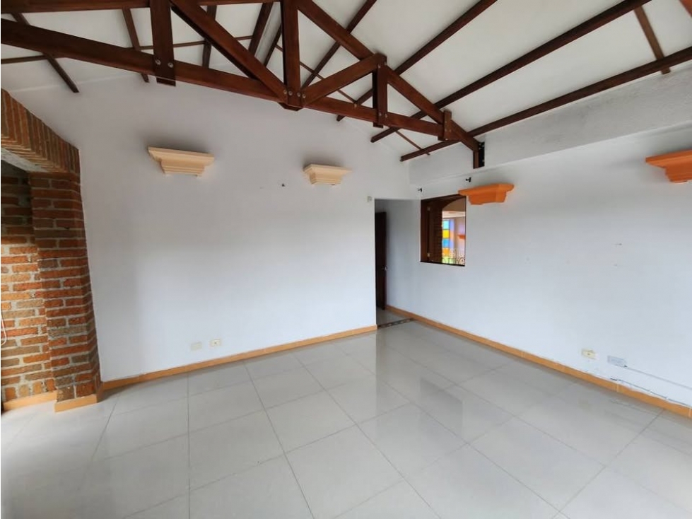 HERMOSA CASA CAMPESTRE EN CERRITOS — foto 4