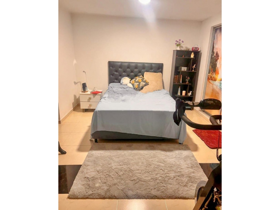 AMPLIO APARTAMENTO DUPLEX, SECTOR AVENIDA SUR — foto 3