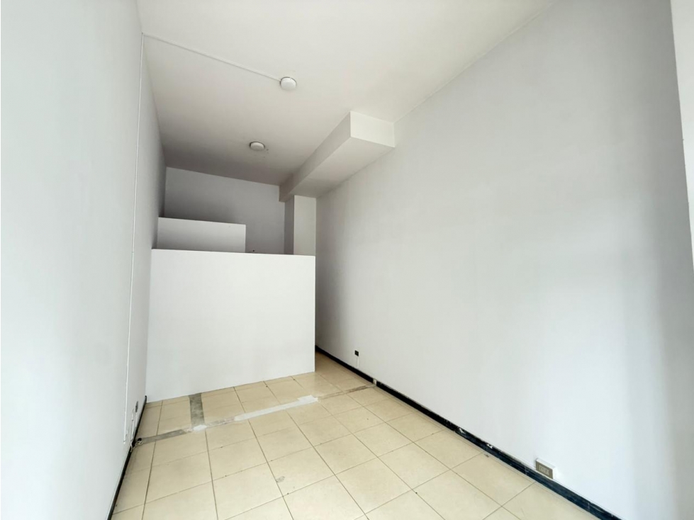 ¡Gran oportunidad de inversiÃ³n! Local comercial sobre la carrera 4 — foto 4