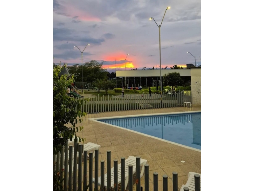 APARTAMENTO EN VENTA EN CONDINA 3 HABITACIONES Y PARQUEADERO