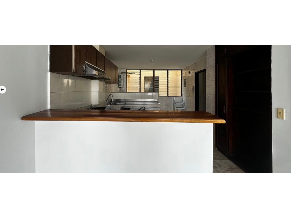 APARTAMENTO EN VENTA A MEDIA CUADRA DEL PARQUE BOLÍVAR
